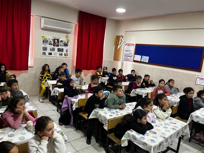 Eko okullarda atıksız yaşam ve atıkların geri kazanımı eğitimi düzenleniyor