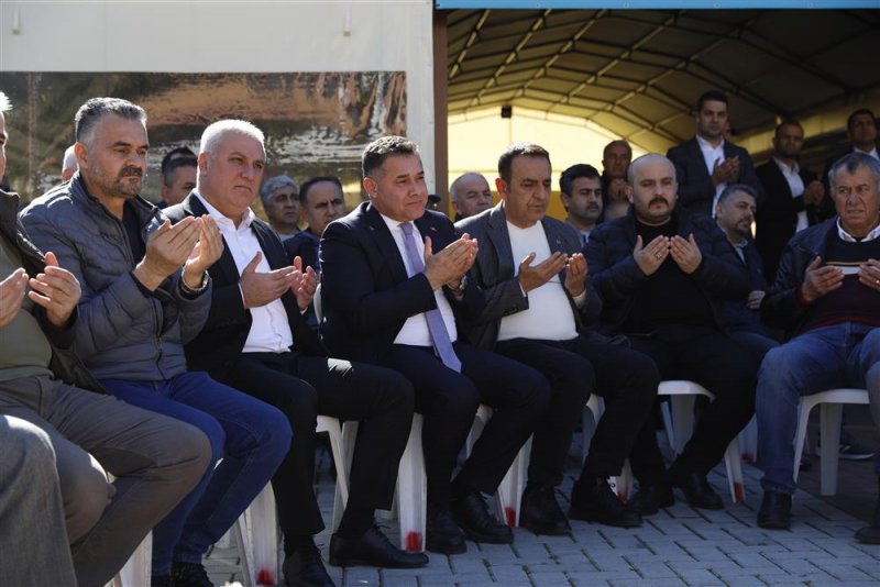 Felaketin yıl dönümünde depremzedeler unutulmadı