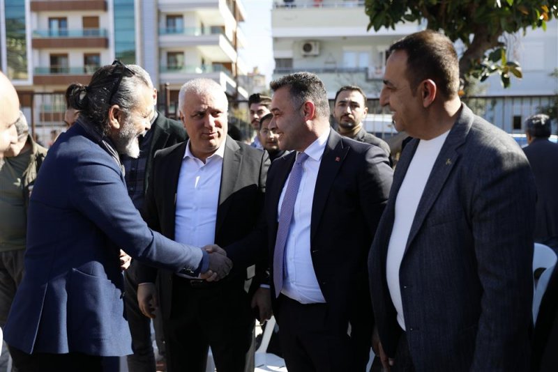 Felaketin yıl dönümünde depremzedeler unutulmadı