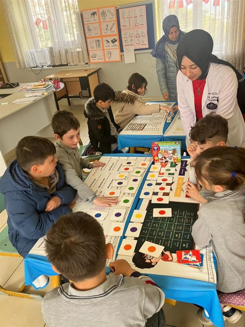 Alanya belediyesi kırsal bölgelerdeki okullarda öğrencileri yalnız bırakmıyor