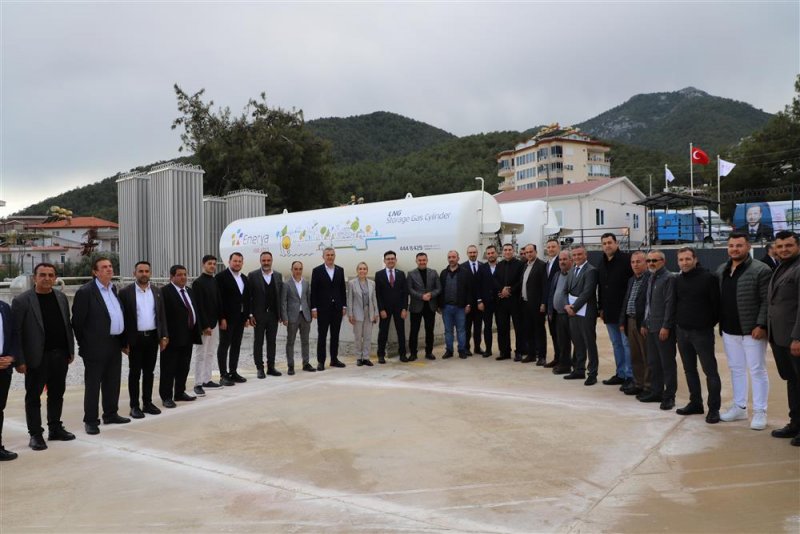 Alanya doğal gaza kavuşuyor - başkan yücel: tesis tamamlandı, boru hatları için kazı çalışmaları başlıyor