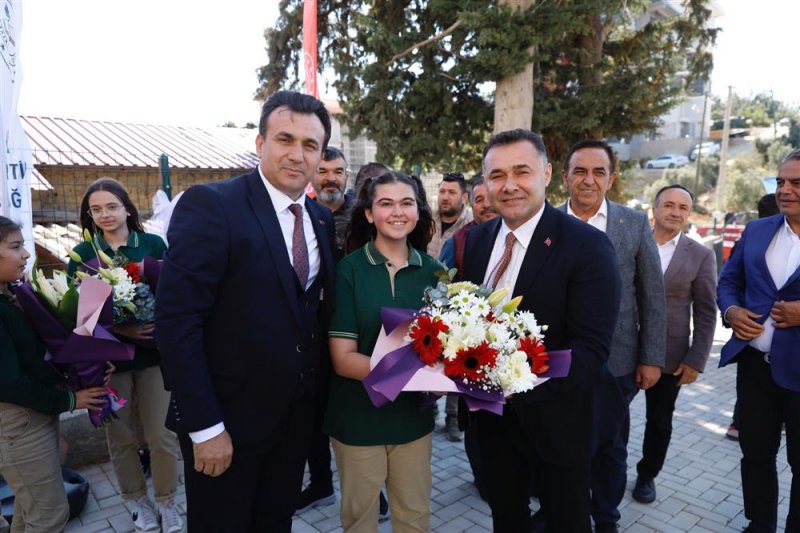 Başkan yücel alanya’da ikili eğitime son veriyor avsallar 100. yıl cumhuriyet ortaokulu ve anaokulu törenle açıldı