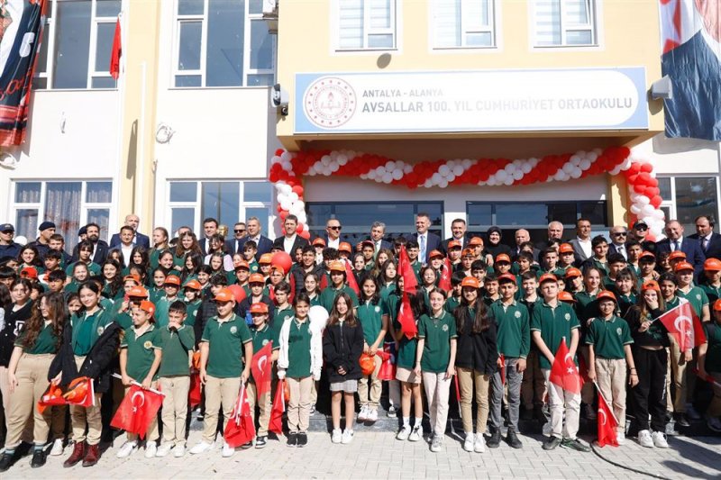 Başkan yücel alanya’da ikili eğitime son veriyor avsallar 100. yıl cumhuriyet ortaokulu ve anaokulu törenle açıldı