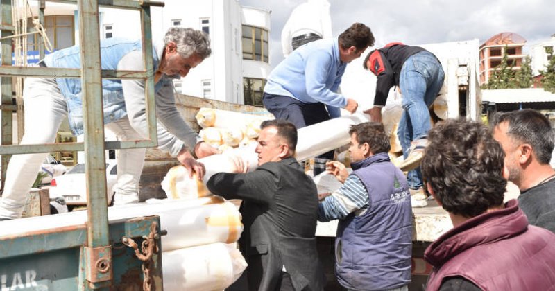Büyükşehir Belediyesi Yaraları Sarmaya Devam Ediyor