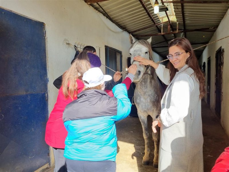 Özel günde özel çocuklarla eğlenceli etkinlik