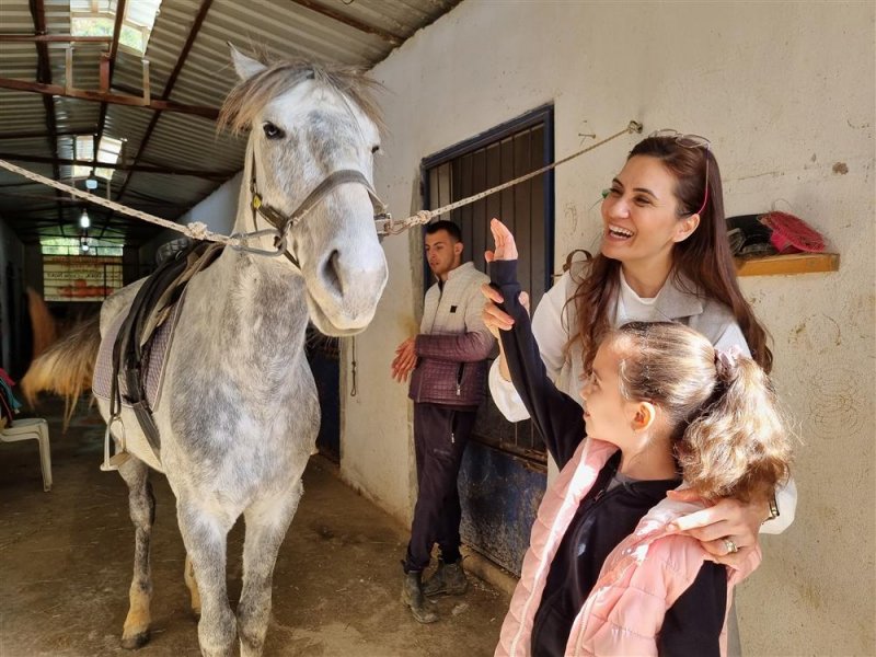 Özel günde özel çocuklarla eğlenceli etkinlik