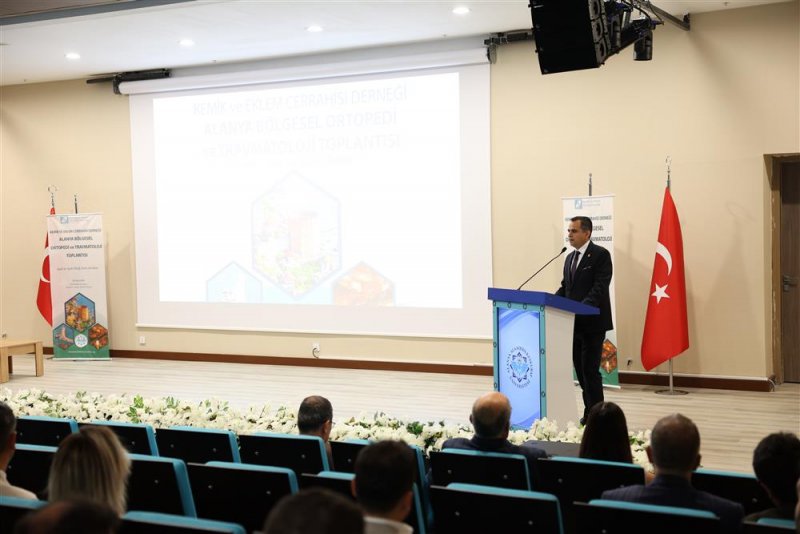 Alanya belediye başkan vekili murat ko&ccedil;ak, alanya b&ouml;lgesel ortopedi ve travmatoloji toplantısına katıldı