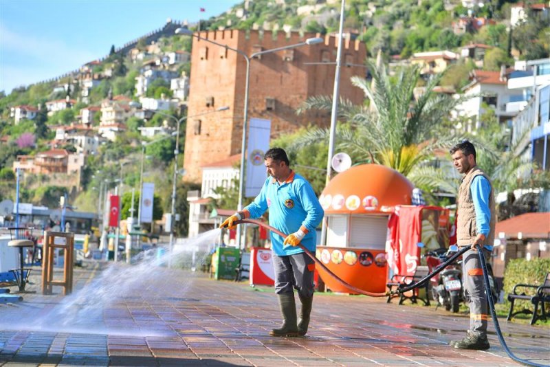 Alanya belediyesi’nden bayram temizliği