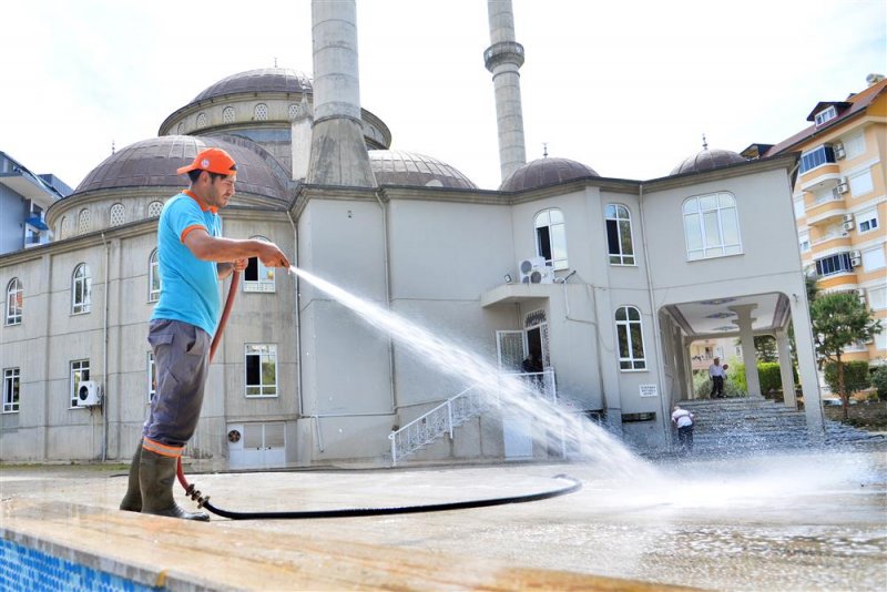 Alanya belediyesi’nden bayram temizliği