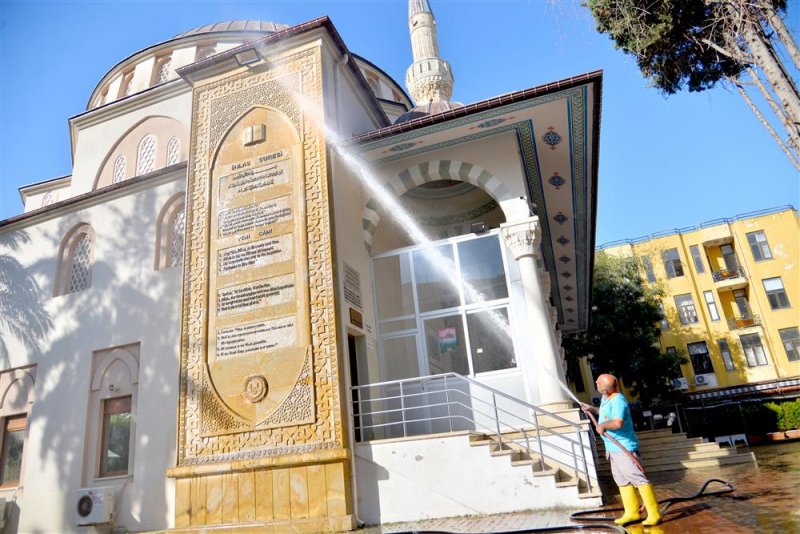 Alanya belediyesi’nden bayram temizliği