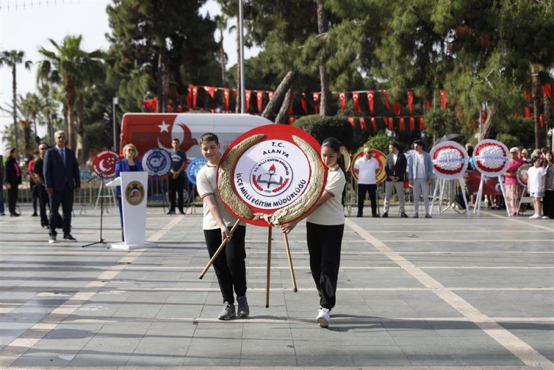 Alanya'da 23 nisan coşkusu