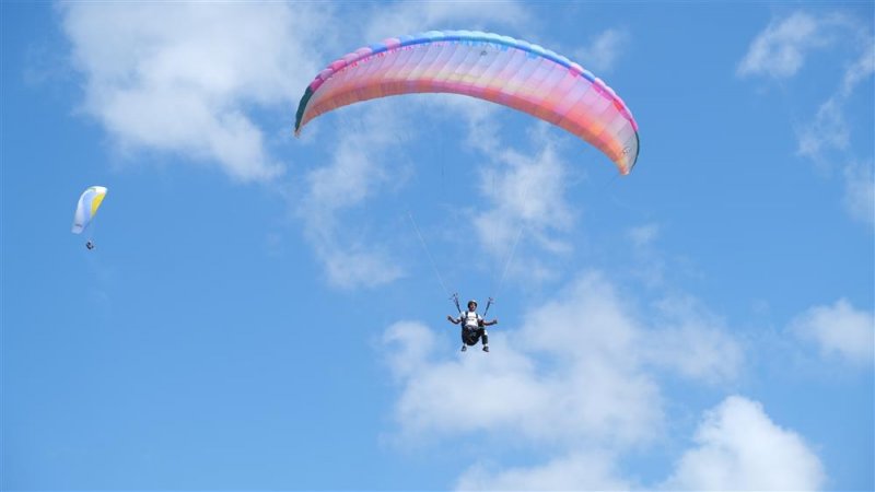 Alanya’ da yamaç paraşütü akdeniz bölgesi hedef yarışması yapıldı