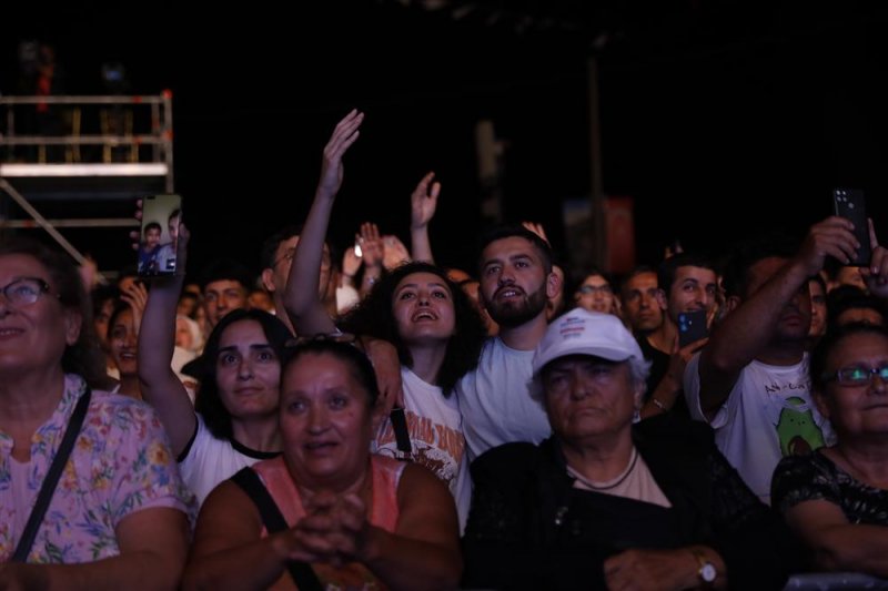 22. alanya uluslararası kültür sanat ve turizm festivali yeni türkü konseriyle sona erdi