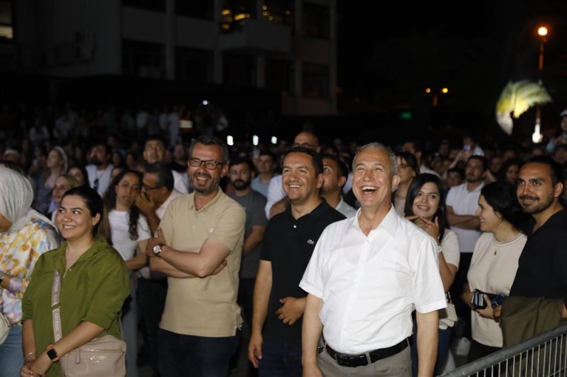 22. alanya uluslararası kültür sanat ve turizm festivali yeni türkü konseriyle sona erdi