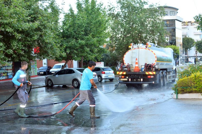 Alanya belediyesi'nden temizlik atağı