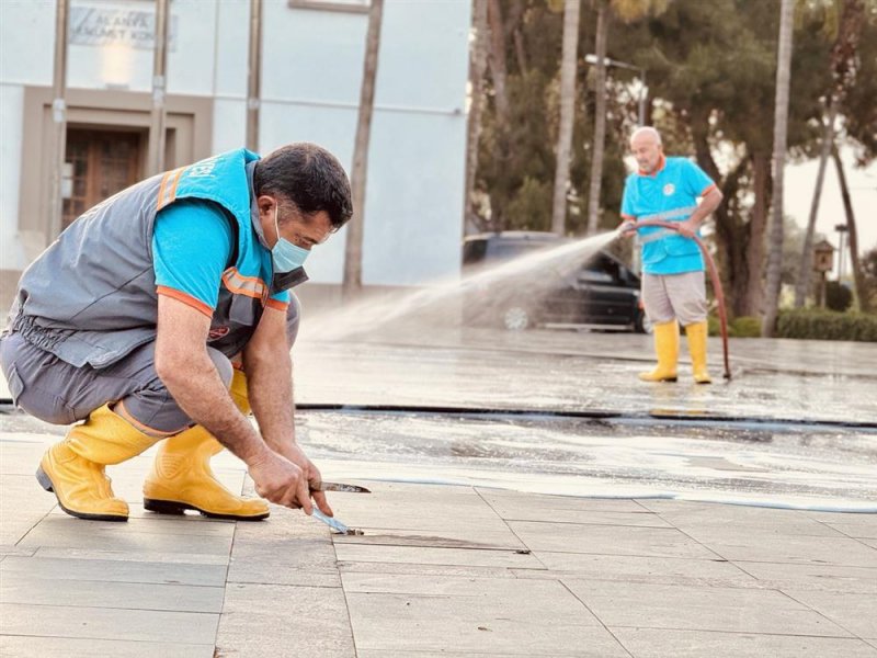 Alanya belediyesi'nden temizlik atağı