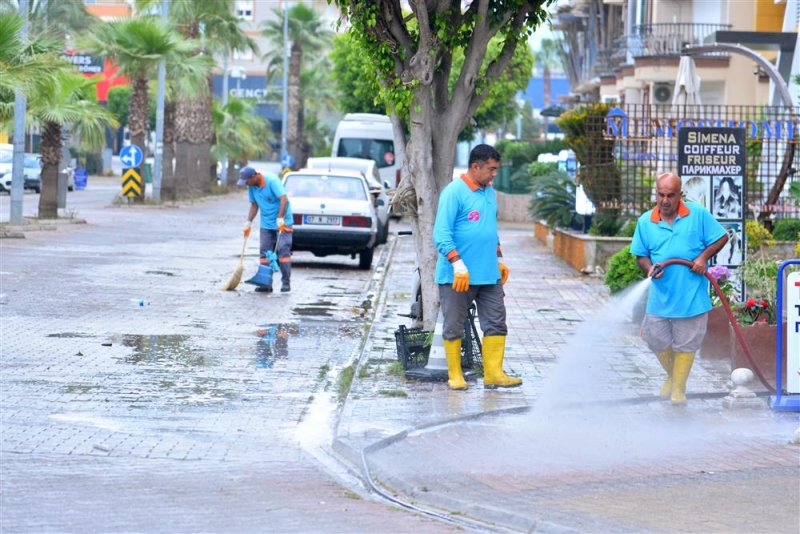 Alanya belediyesi'nden temizlik atağı