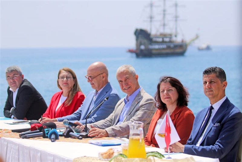 Başkan &ouml;z&ccedil;elik: alanya&rsquo;ya nefes veren değerleri sunacağız