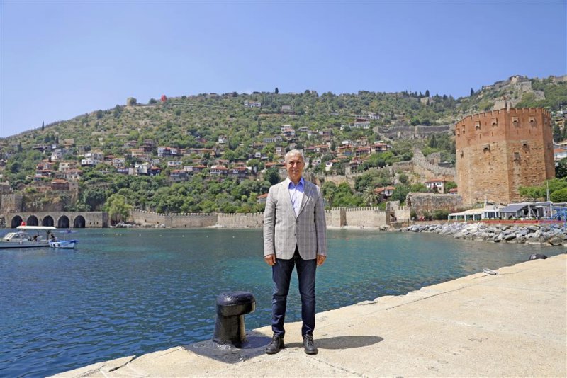 Başkan &ouml;z&ccedil;elik: alanya&rsquo;ya nefes veren değerleri sunacağız