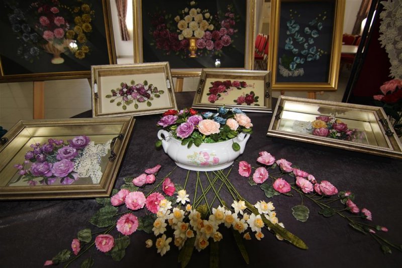 &Ccedil;ıplaklı el sanatları kursları yıl sonu sergisi a&ccedil;ıldı