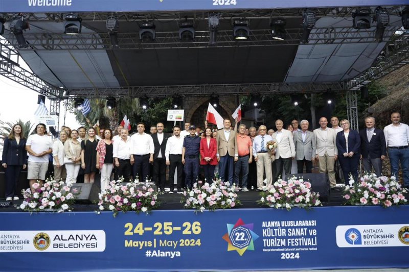 İlklerin festivali b&uuml;y&uuml;k ilgi g&ouml;rd&uuml;