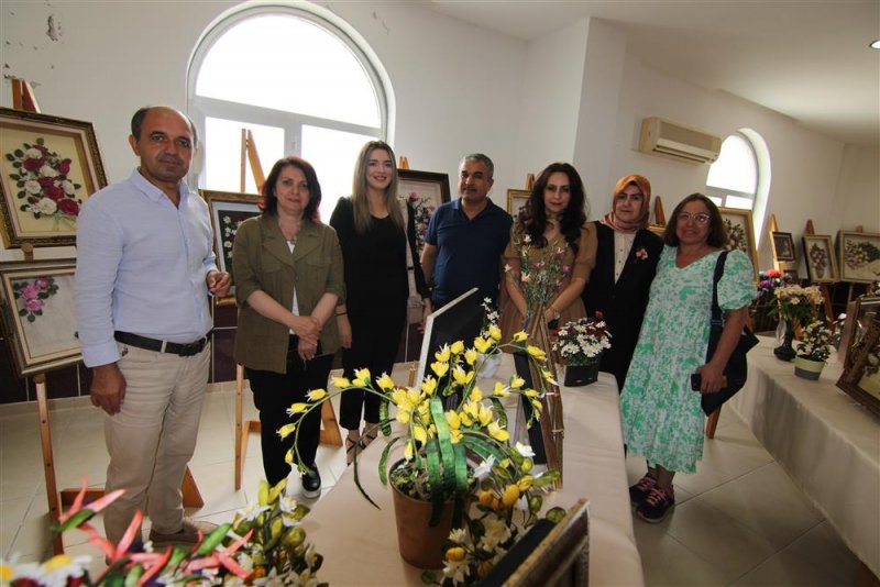 Kestel mahallesi el sanatları kursu yıl sonu sergisi açıldı