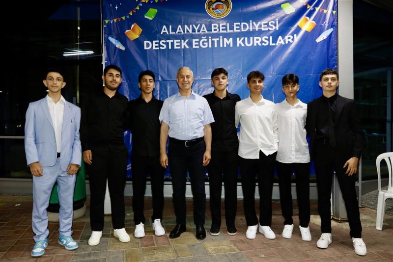 Öğrencilere sınav öncesi moral