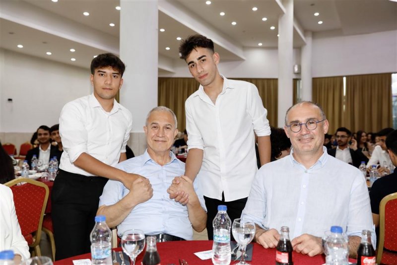 Öğrencilere sınav öncesi moral