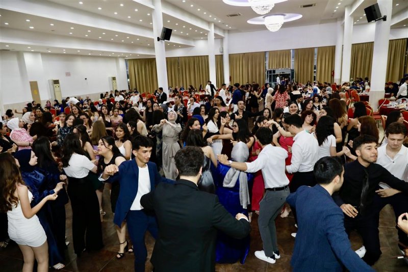 Öğrencilere sınav öncesi moral