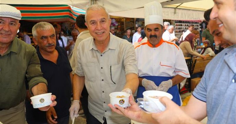 Alanya belediyesi'nden aşure ikramı