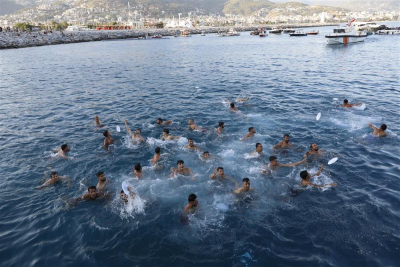 Alanya'da renkli kabotaj bayramı kutlamaları