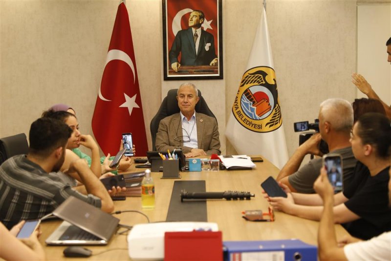 Başkan özçelik gündemi değerlendirdi