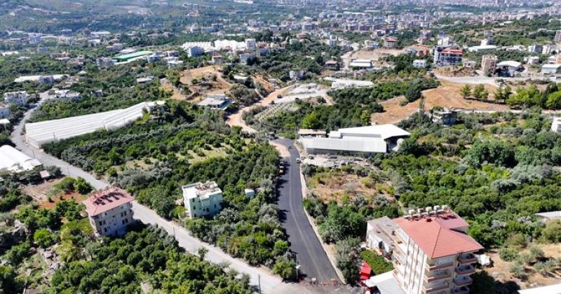 Alanya belediyesi’nden oba mahallesi’ne sıcak asfalt