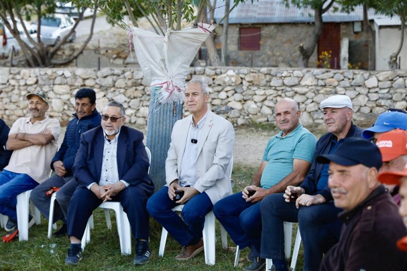 Başkan özçelik batı yaylalarında vatandaşlarla buluştu