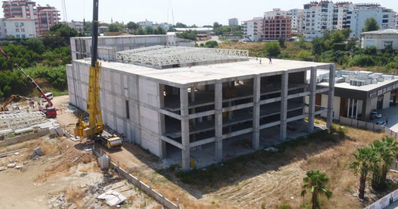 Serik Kongre Ve Kültür Merkezi Inşaatı Sürüyor