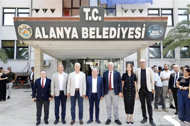 Büyükşehir belediye başkanı böcek’ten alanya’ya ziyaret