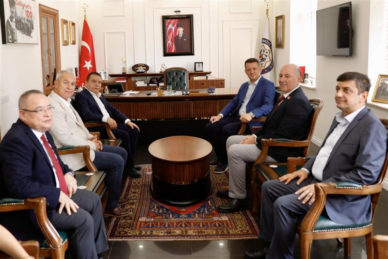 Büyükşehir belediye başkanı böcek’ten alanya’ya ziyaret