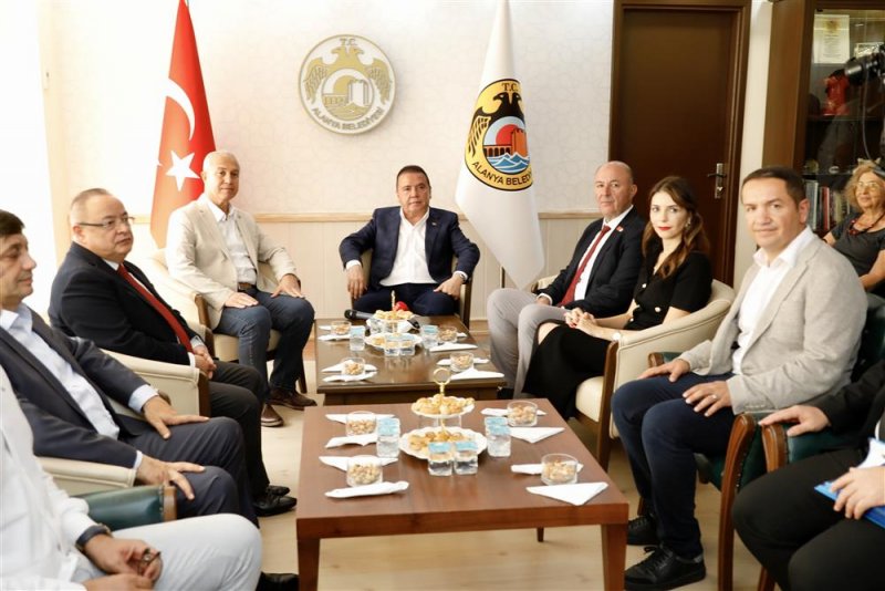 Büyükşehir belediye başkanı böcek’ten alanya’ya ziyaret