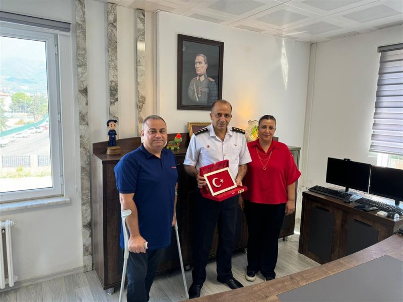 Engelsiz park ve yaşam merkezi’nden jandarmaya ziyaret