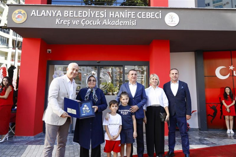 “alanya belediyesi hanife cebeci kreş ve çocuk akademisi ailelerin yükünü hafifletecek”