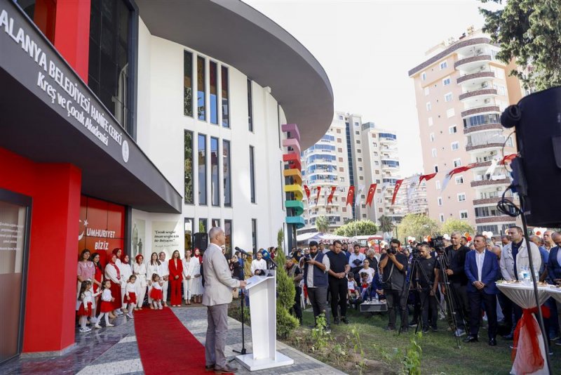 “alanya belediyesi hanife cebeci kreş ve çocuk akademisi ailelerin yükünü hafifletecek”