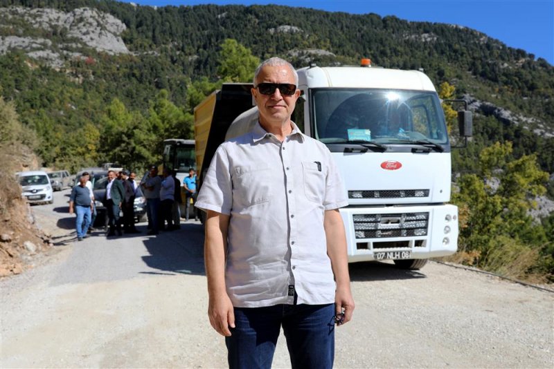 Alanya’da yıllardır asfalt bekleyen mahallelerde çalışmalar başlıyor