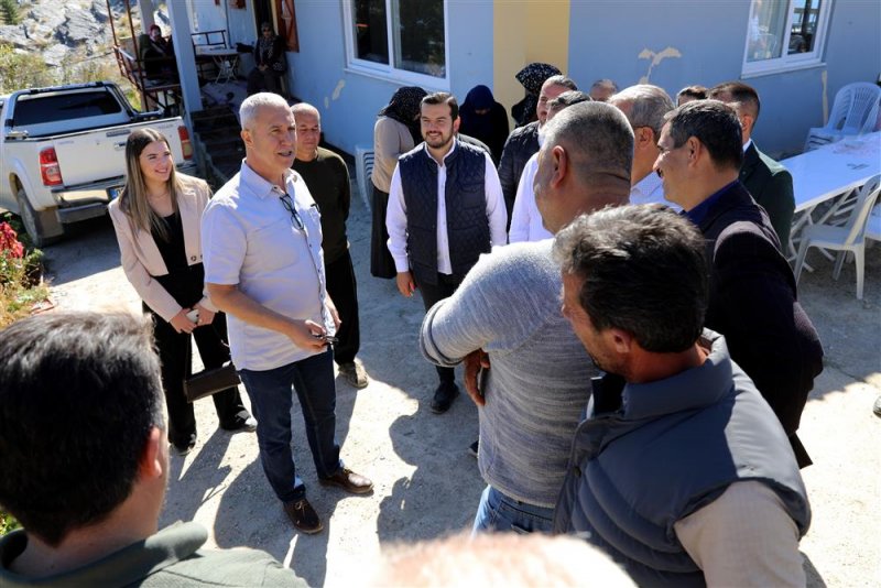 Alanya’da yıllardır asfalt bekleyen mahallelerde çalışmalar başlıyor