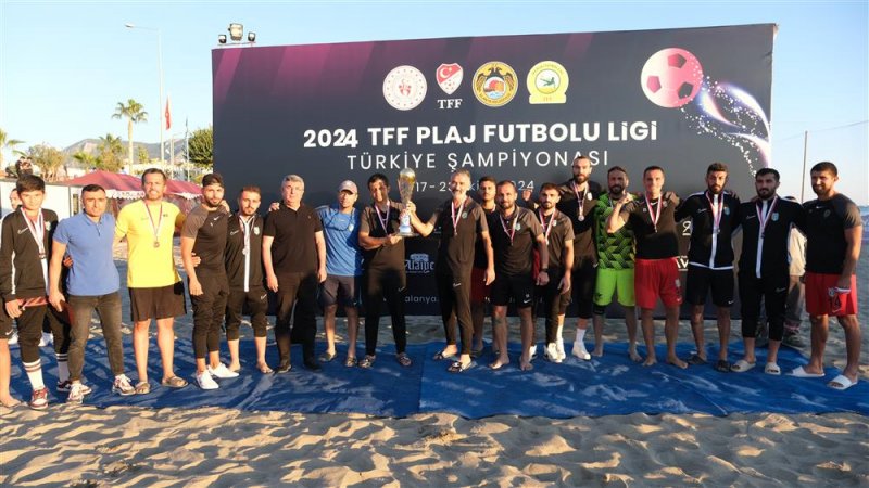 Kumda şampiyon gümüldürspor