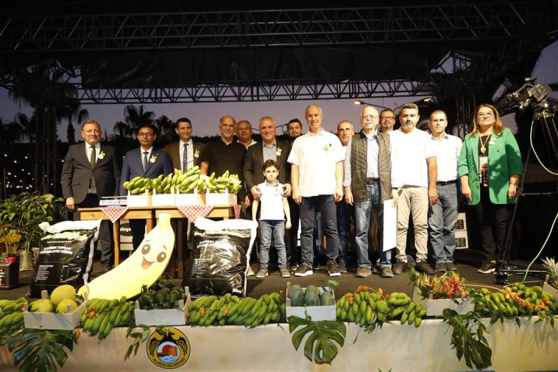 3. alanya tropikal meyve festivali renkli görüntülerle başladı