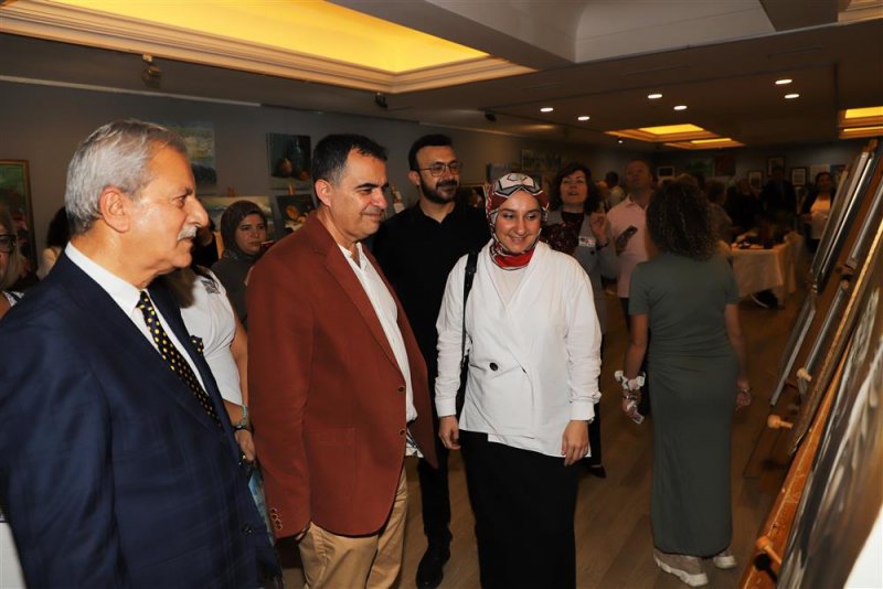9. alanya uluslararası sanat sergisi açıldı