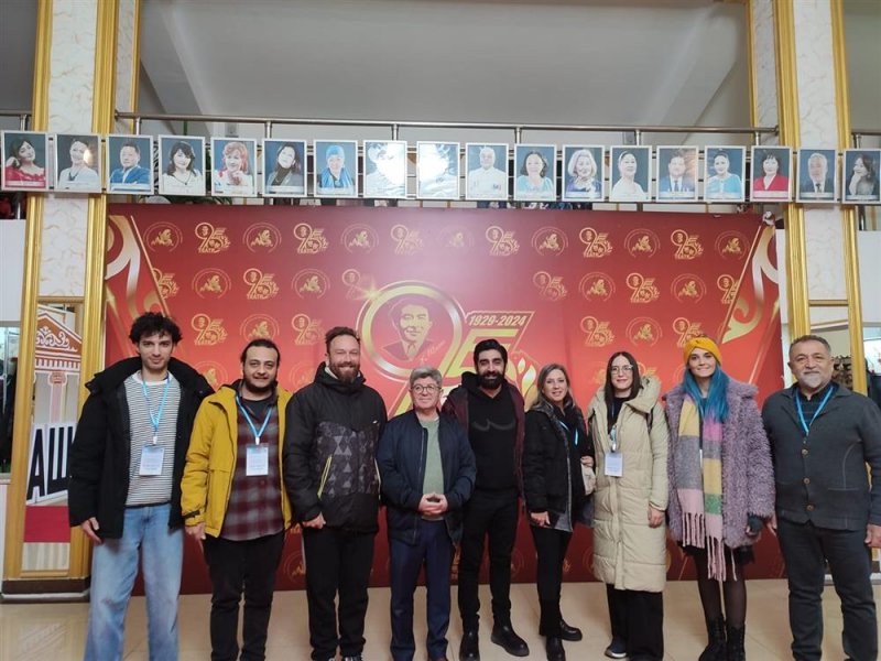 Alanya belediye tiyatrosu yurt dışından ödülle döndü