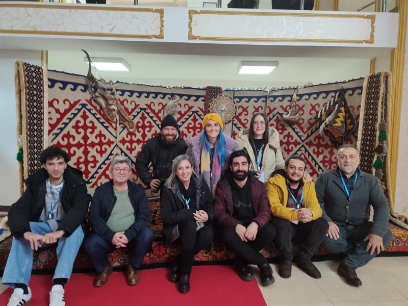 Alanya belediye tiyatrosu yurt dışından ödülle döndü