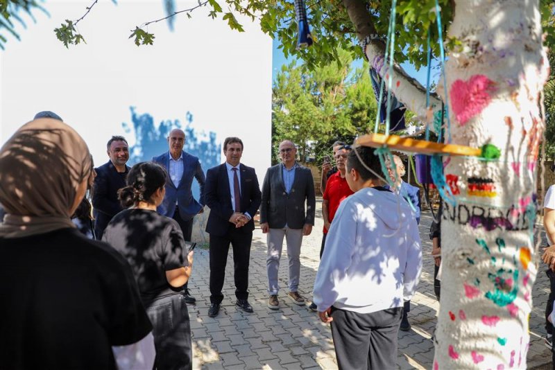 Alanya'ya gelen alman öğrenciler sürdürülebilir enerji üzerine çalışmalarını tamamladı