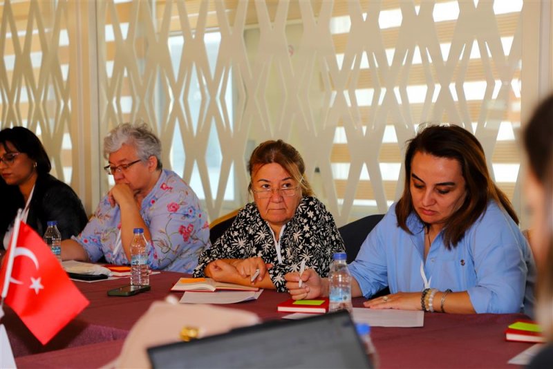 Başkan özçelik: alanya’yı turizmde ve tarımda daha yukarı basamaklara çıkaracağız